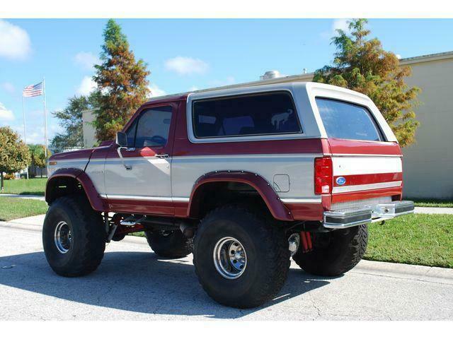 1983 ford bronco xlt - custom lifted show truck 44" tires big block 460 see pics