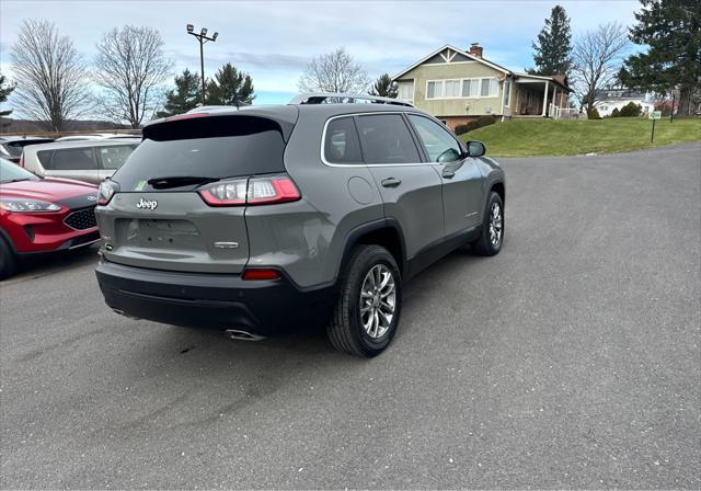 2021 jeep cherokee latitude lux