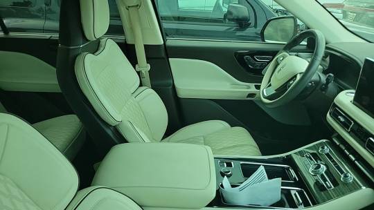 2022 Lincoln Aviator