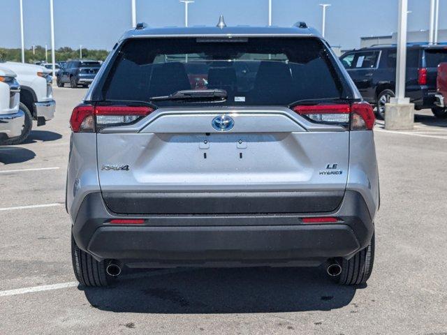 2022 toyota rav4 hybrid le
