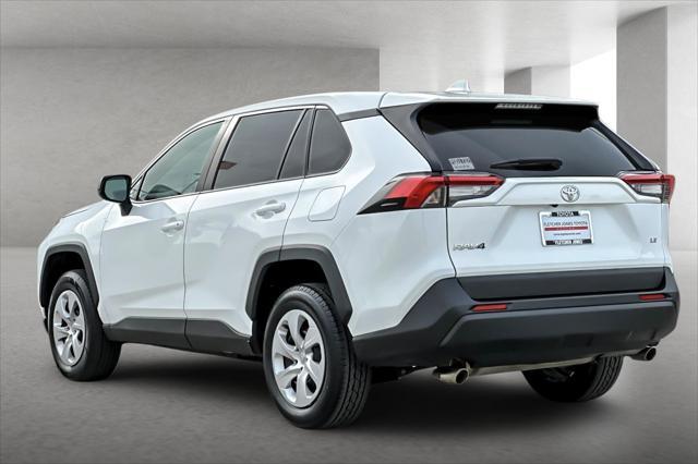 2023 toyota rav4 le