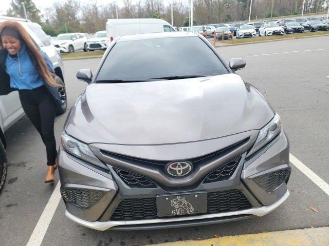 2022 toyota camry xse