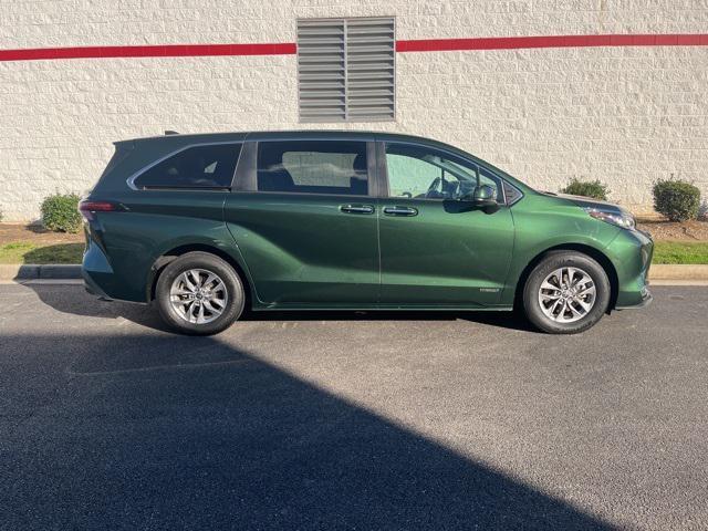 2021 toyota sienna xle 7 passenger