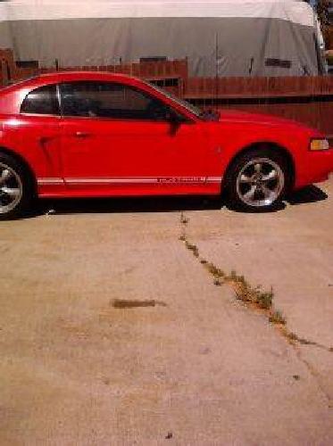 2000 Ford Mustang