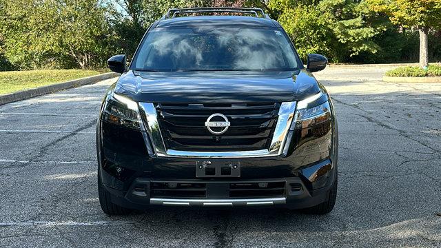 2024 nissan pathfinder sl