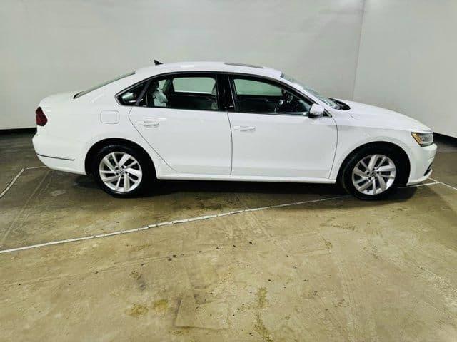 2018 volkswagen passat 2.0t se in jersey city, new jersey