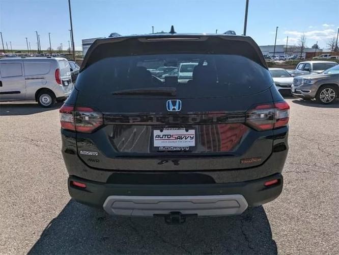 2024 honda pilot trailsport suv 4d in windsor, colorado