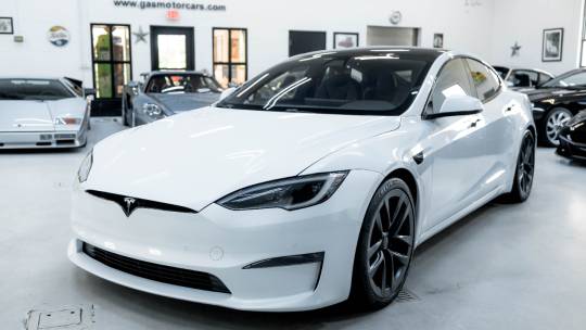 2022 Tesla Model S plaid
