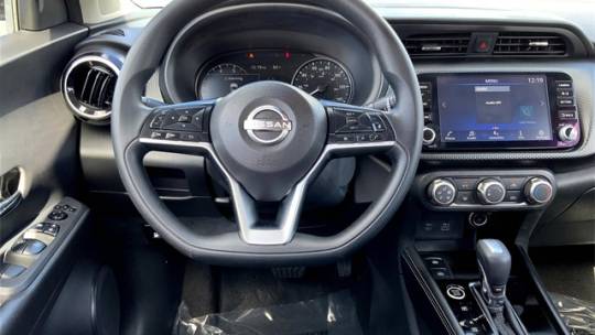 2023 Nissan Kicks