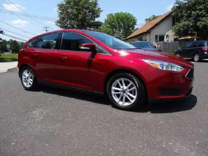 2015 ford focus se 5-door hatchback (r-title in schwenksville, pa