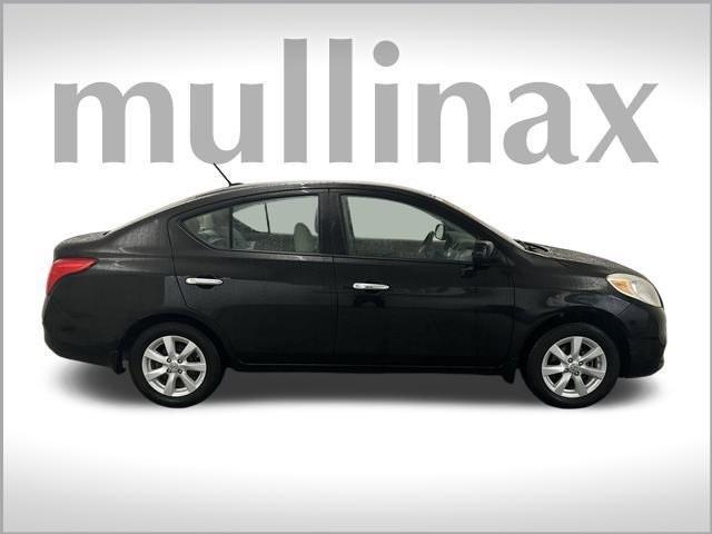 2012 nissan versa 1.6 sl