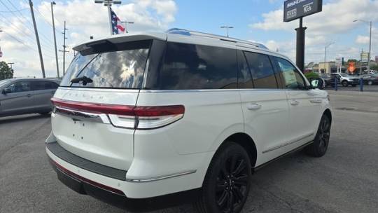 2024 Lincoln Navigator
