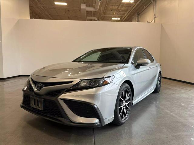 2023 toyota camry se