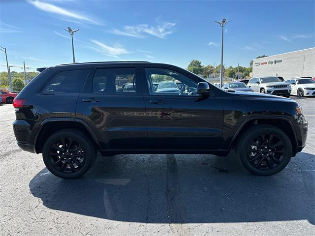 2021 jeep grand cherokee laredo