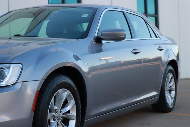 2016 chrysler 300 limited