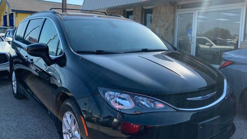 2020 chrysler voyager lxi
