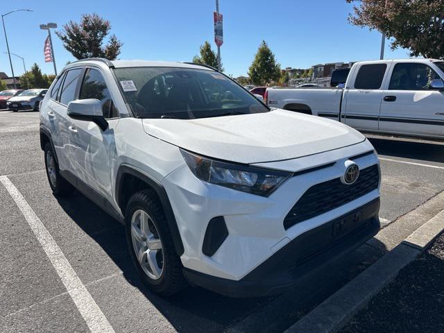 2020 toyota rav4 le
