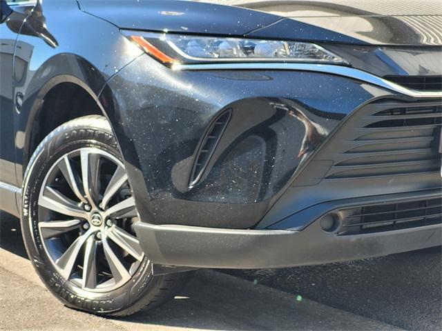 2021 toyota venza le