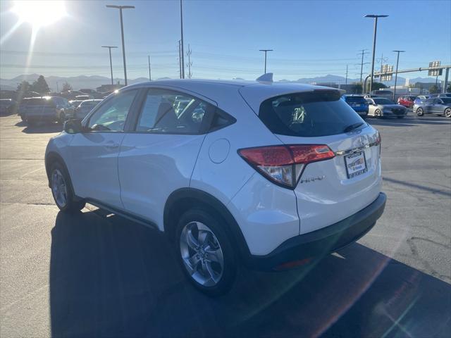 2022 honda hr-v lx