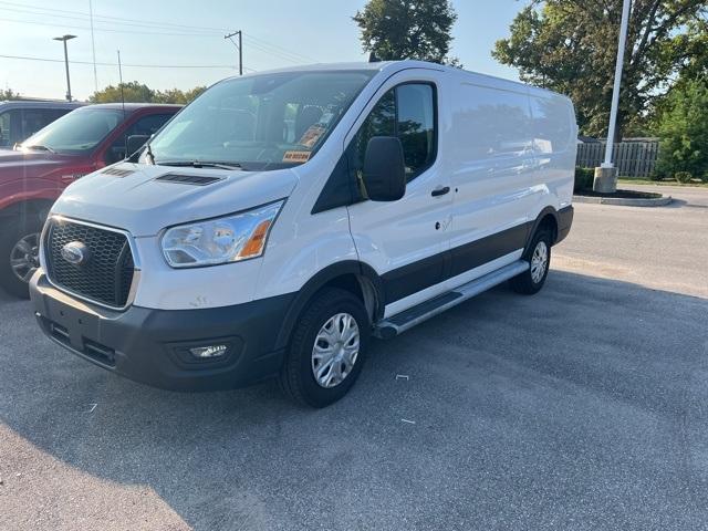 2022 ford transit-250 base