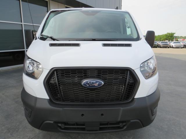 2021 ford transit-150 base