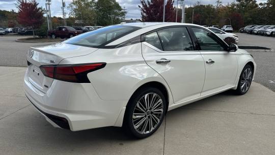 2025 Nissan Altima