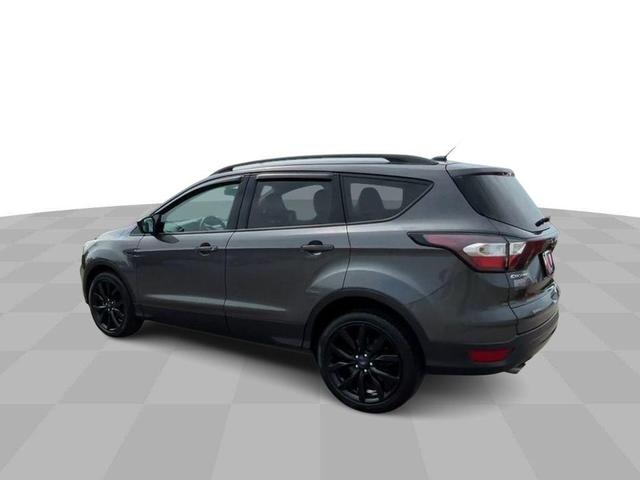 2018 ford escape se