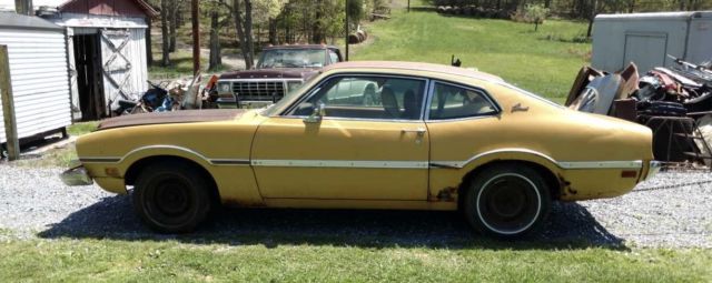 1973 mercury comet 2-door hardtop fastback