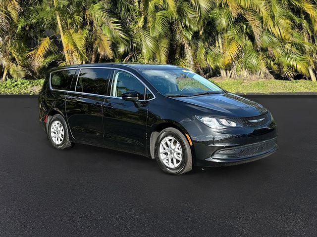 2024 chrysler voyager lx