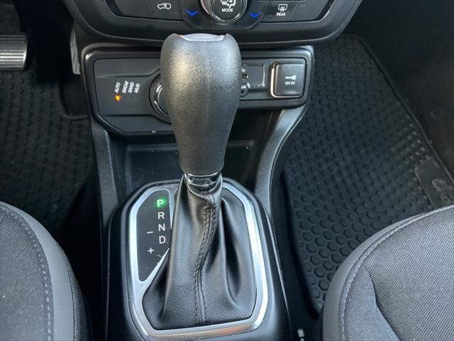 2023 jeep renegade latitude