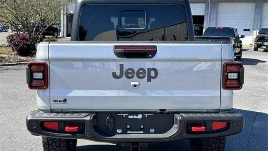 2024 Jeep Gladiator