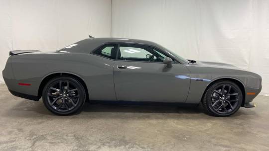 new 2023 dodge challenger r/t rwd