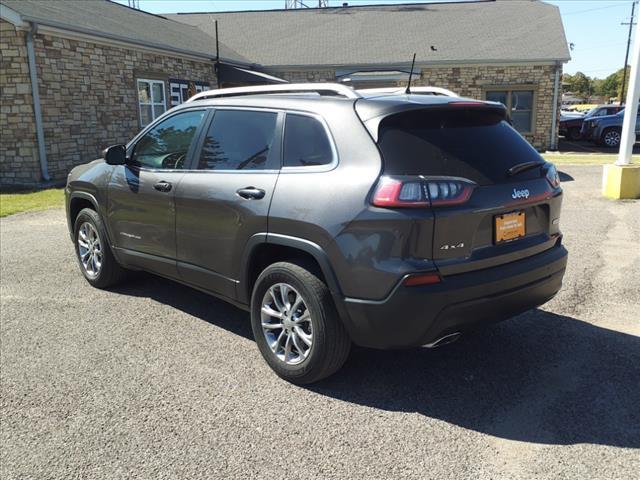 2021 jeep cherokee latitude lux