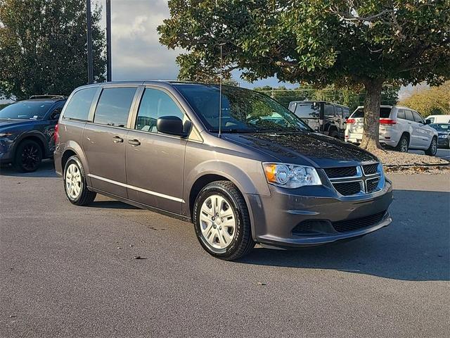 2019 dodge grand caravan se