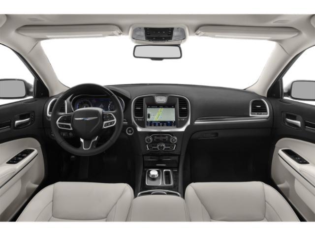 2019 chrysler 300 touring