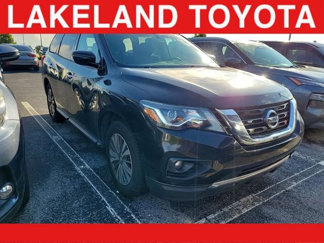 used 2018 nissan pathfinder sv