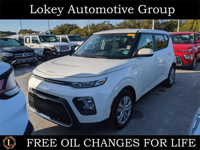2022 kia soul lx