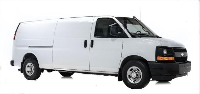 2017 chevrolet express 3500 3500 3dr extended cargo van