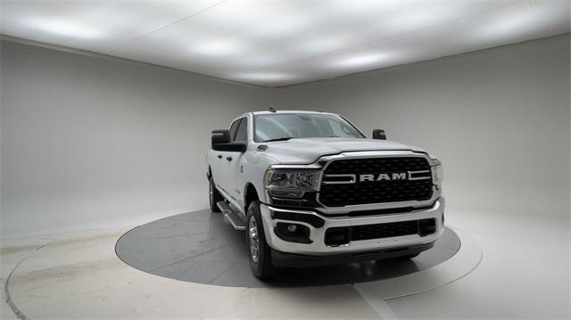2023 ram 2500 big horn crew cab 4x4 8' box
