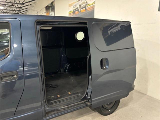 2019 nissan nv200 sv