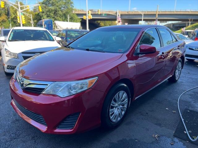 2014 toyota camry le