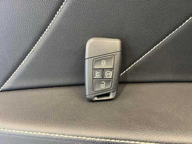 2022 volkswagen tiguan 2.0t se rline black in otsego, minnesota