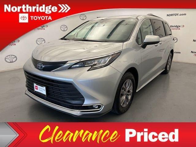 2023 toyota sienna
