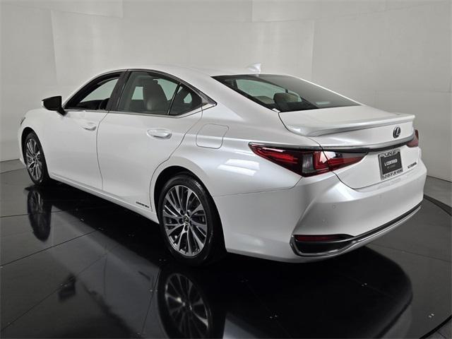 2019 lexus es 300h base