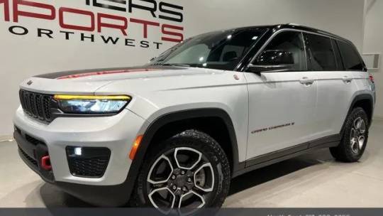 2022 jeep grand cherokee trailhawk