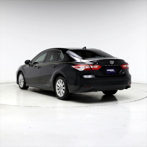 2020 toyota camry le