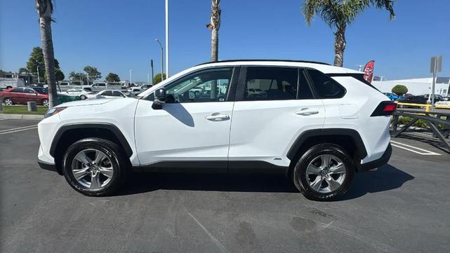 2024 toyota rav4 hybrid le