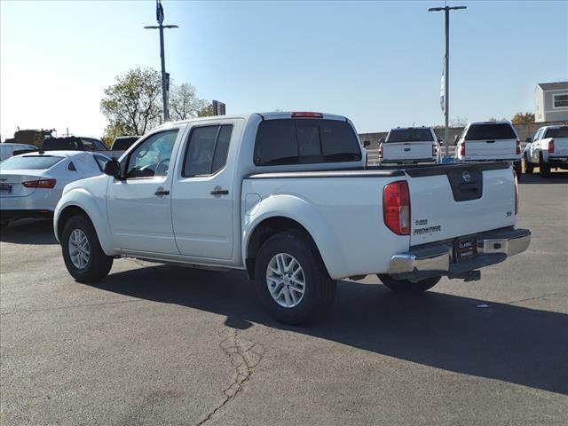 2015 nissan frontier sv