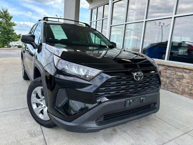 2021 toyota rav4 le