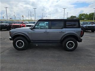 2022 Ford Bronco base advanced